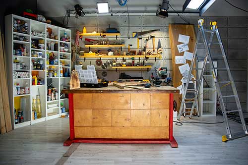 mini storage hobby shop for rent